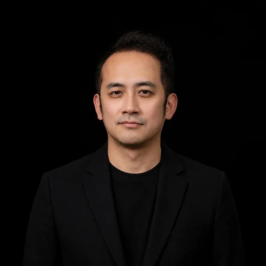 野象映畫導演楊承學的彩色照片